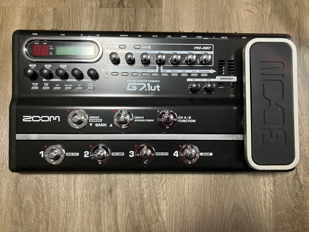 ZOOM G7.1ut ギターエフェクター