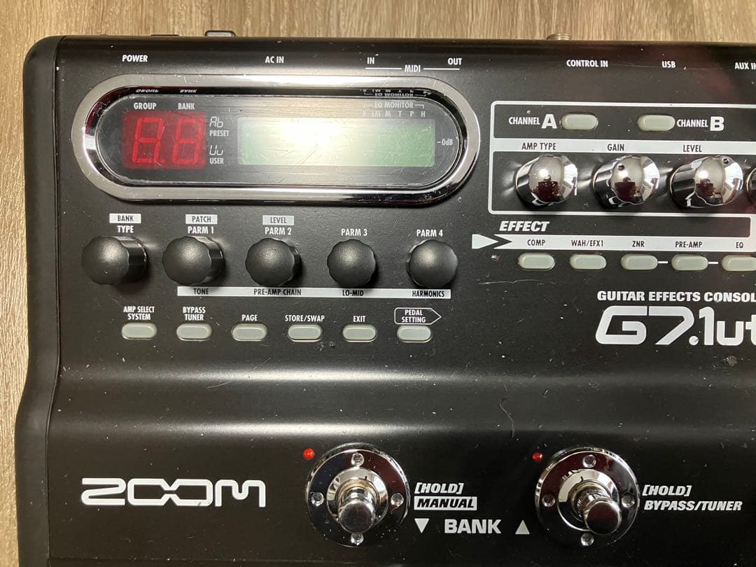 ZOOM G7.1ut ギターエフェクター