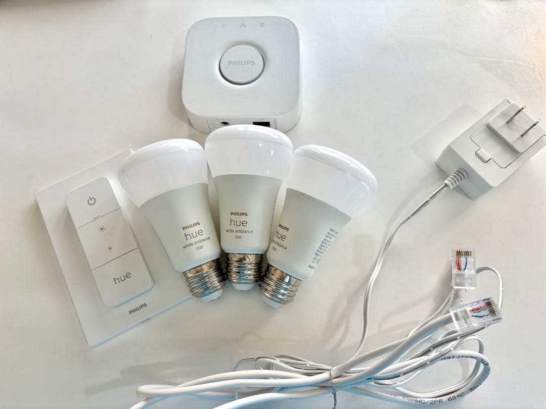 Philips Hue 電球×3（75w,ホワイトグラデーション）ハブ+スイッチ