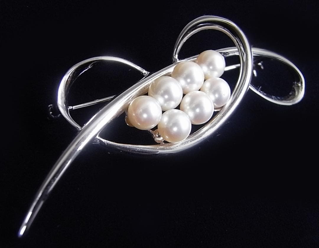 ★925シルバー(銀製)・7粒★本真珠ブローチ（アコヤ真珠)★未使用品　★
