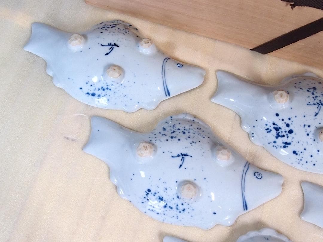 【未使用】高橋芳宣 染付魚型向付 7客 魚文向附 銘々皿/菓子皿 茶道具 食器
