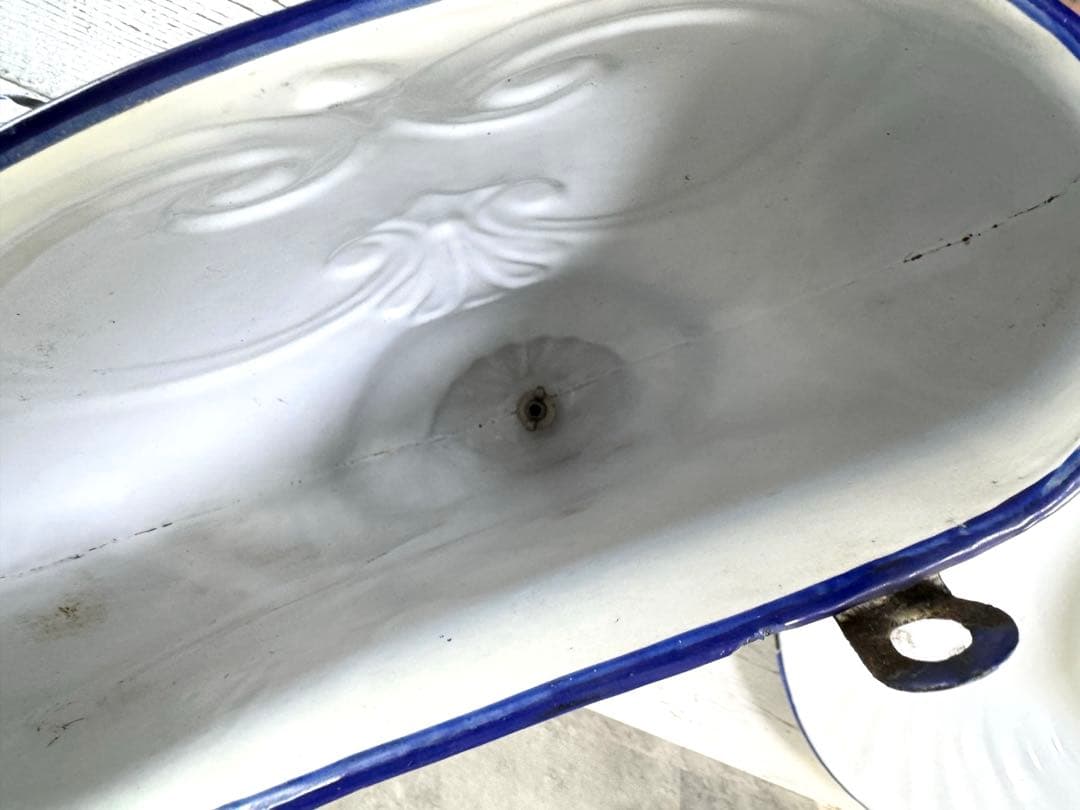 フランスアンティーク ホーロー製 ファウンテン 壁掛け手洗い器 パンジー