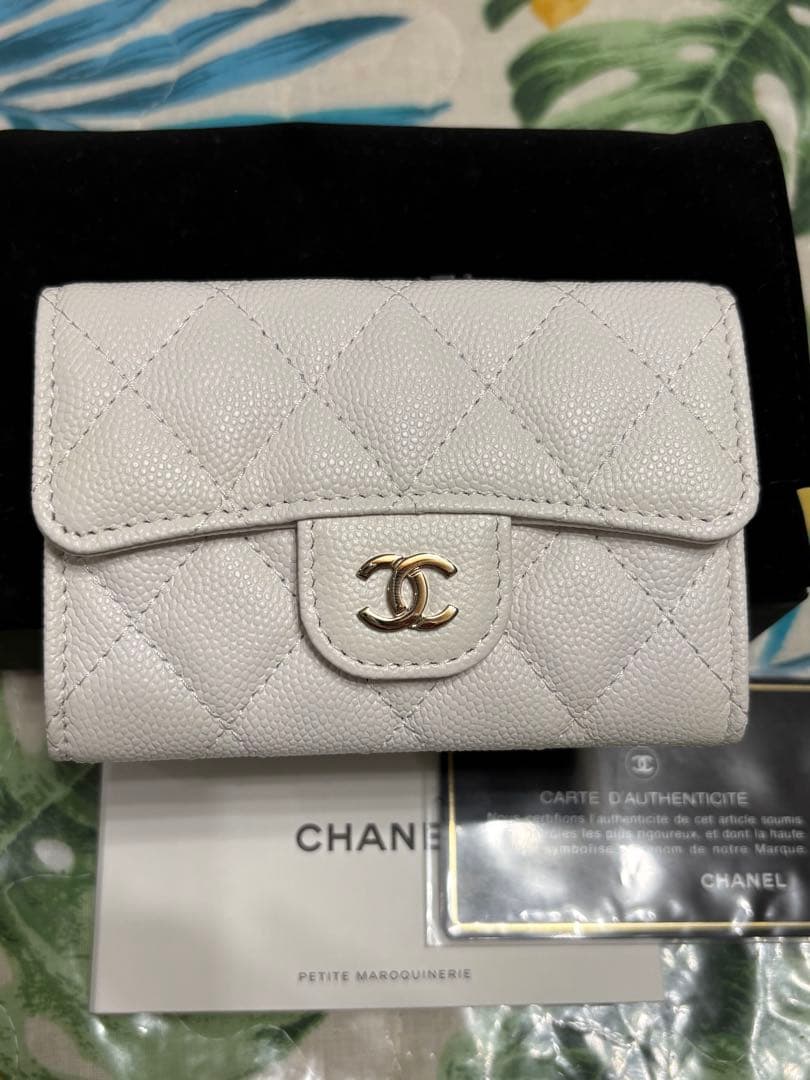 シャネル　小銭入れ　財布　カードケース