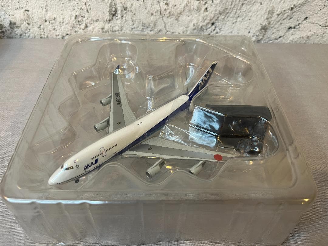 ANA　BOEING　747-400　1/400　全日空商事　JA8098