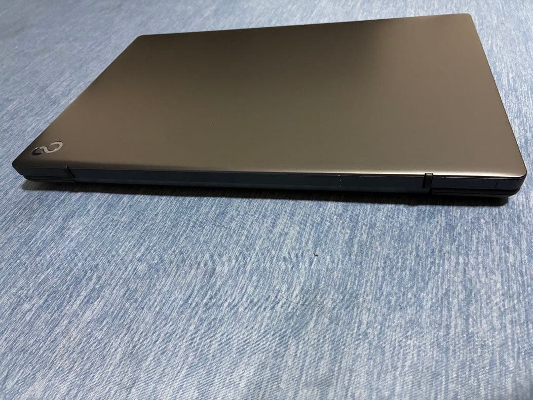 富士通製 ノートパソコン