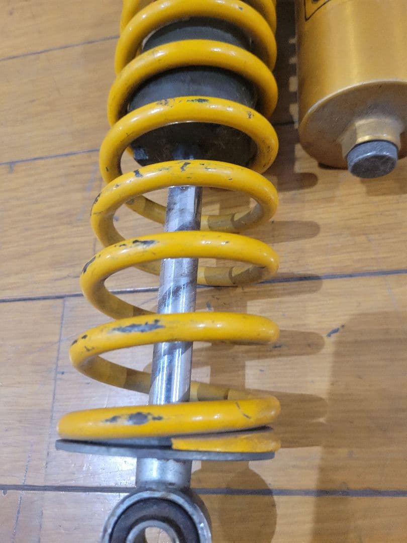 最終値下げ　オーリンズ　リヤサスペンション イエロー　OHLINS　　1本