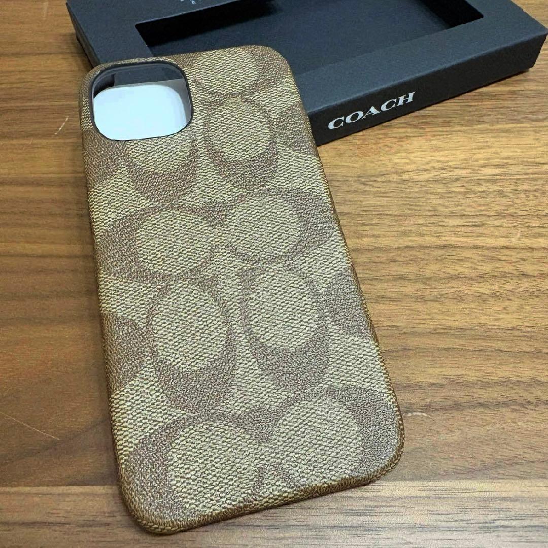 COACH コーチ　iPhone15 カバー　ケース　シグネチャー　ベージュ