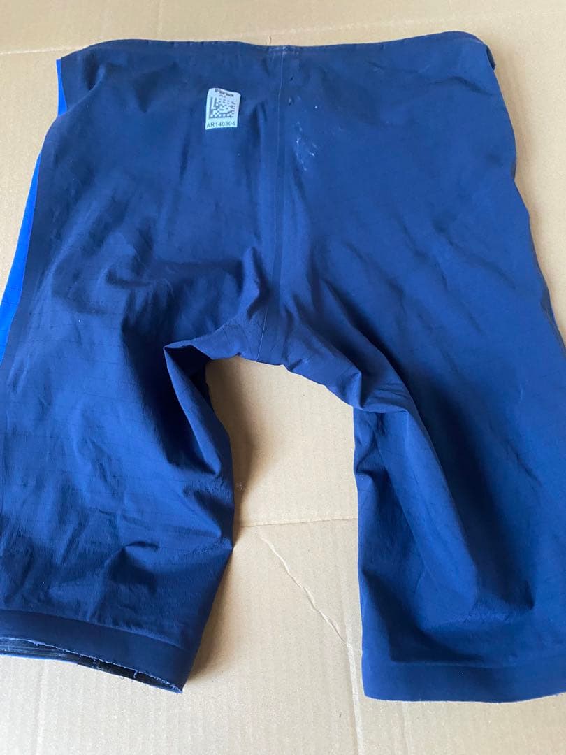 arena carbon air 競泳水着 アリーナ　カーボン