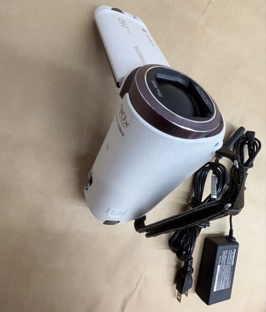 美品Panasonicパナソニック HDビデオカメラ HC-W570M ホワイト