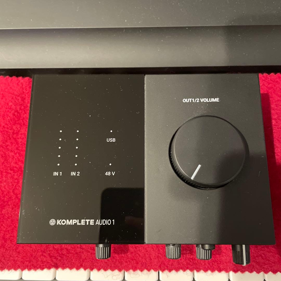 Komplete Audio 1 オーディオインターフェイス