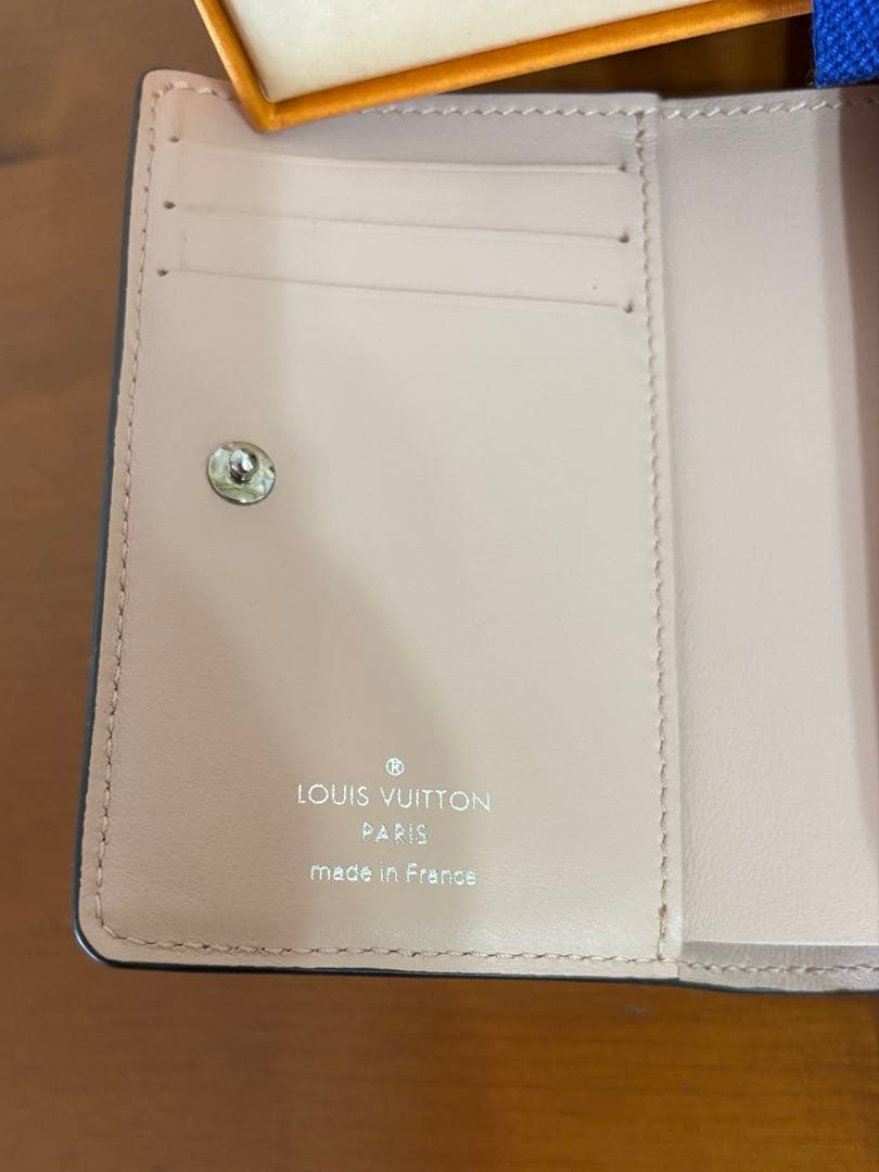 ルイヴィトン ポルトフォイユクレア マヒナ(ジャスミンピンク)