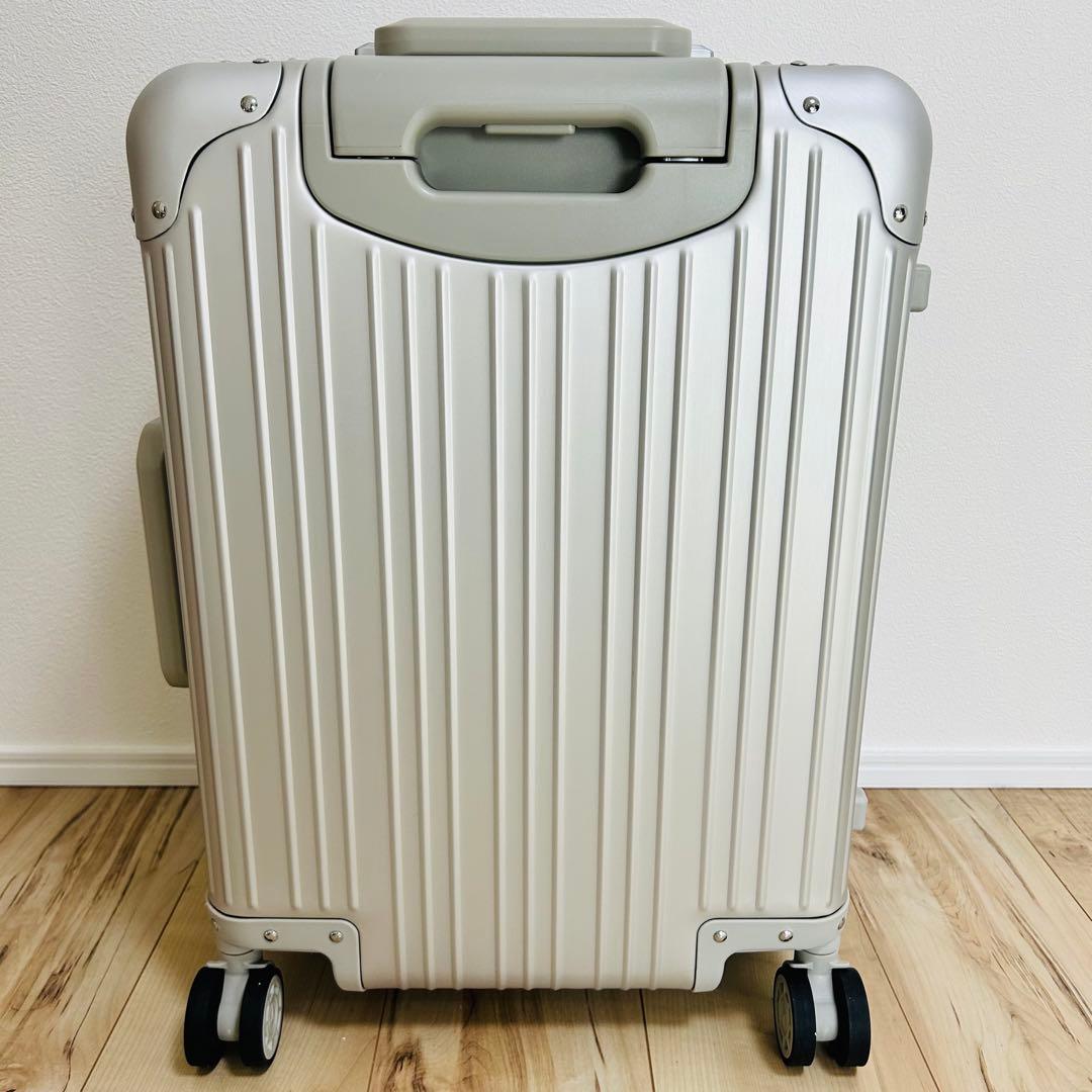 【新品未使用】【非売品】メルセデスベンツ　アルミスーツケース32L