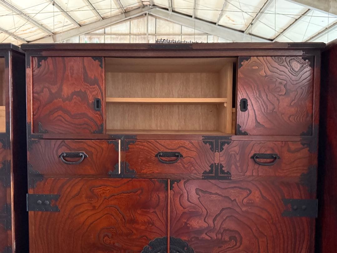 【送料込み】岩谷堂箪笥　衣装箪笥　アンティーク家具　 和家具　岩手伝統工芸