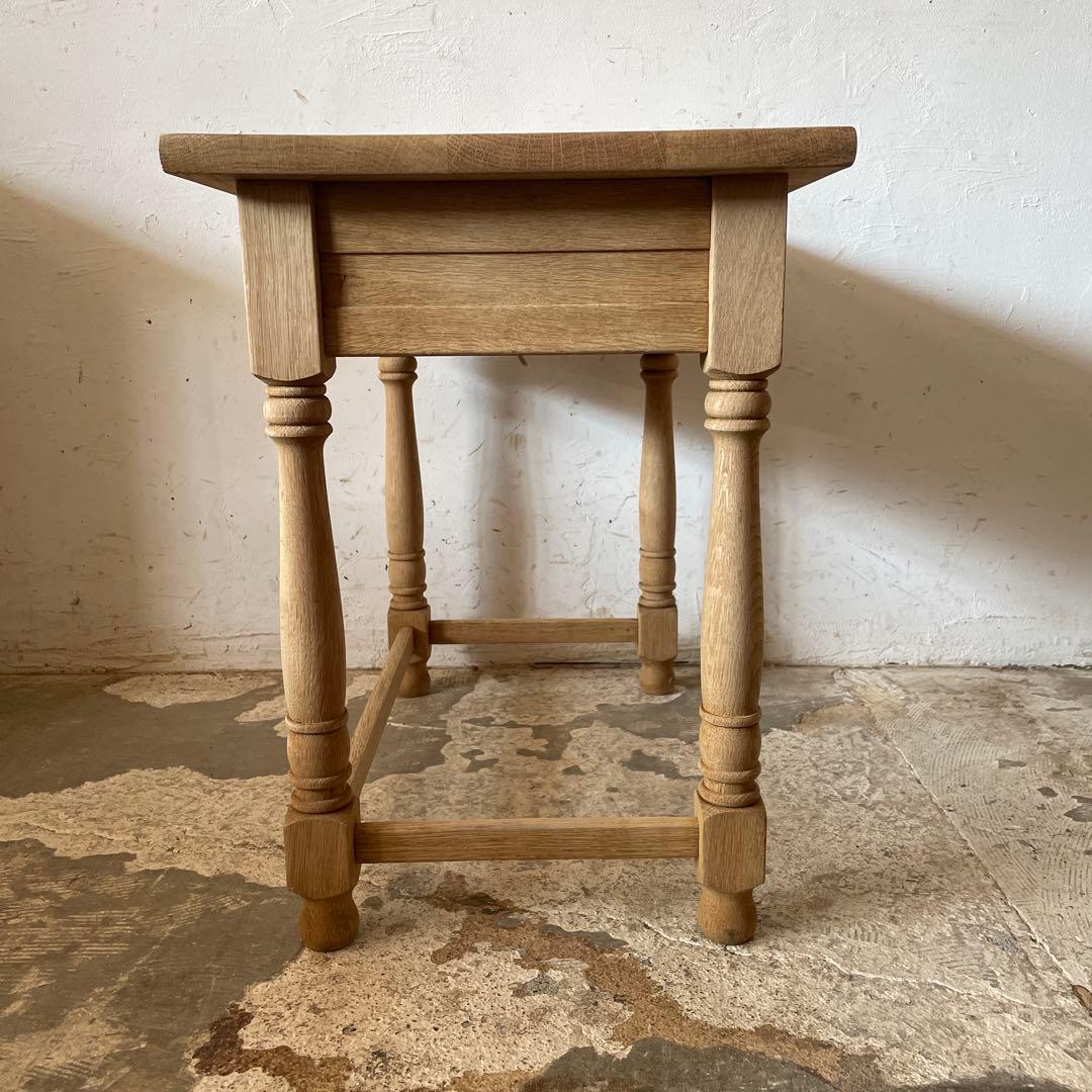 ビンテージ　サイドテーブル ベッドサイドテーブル　大　剥離