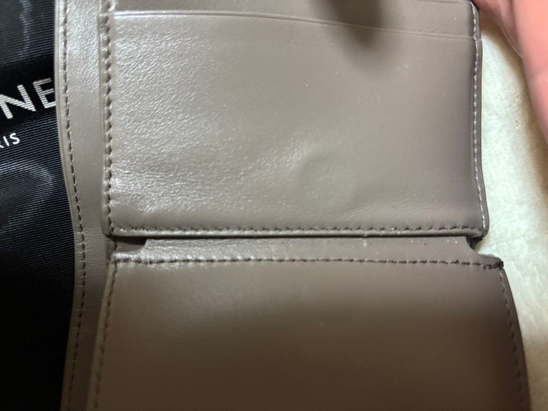 セリーヌ　二つ折り財布