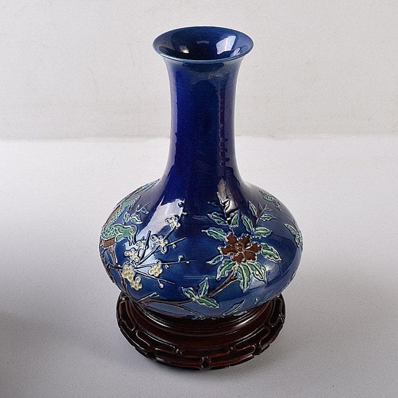 中国　景徳鎮製　藍釉法花花鳥文瓶　唐木台・箱付　V　8055C