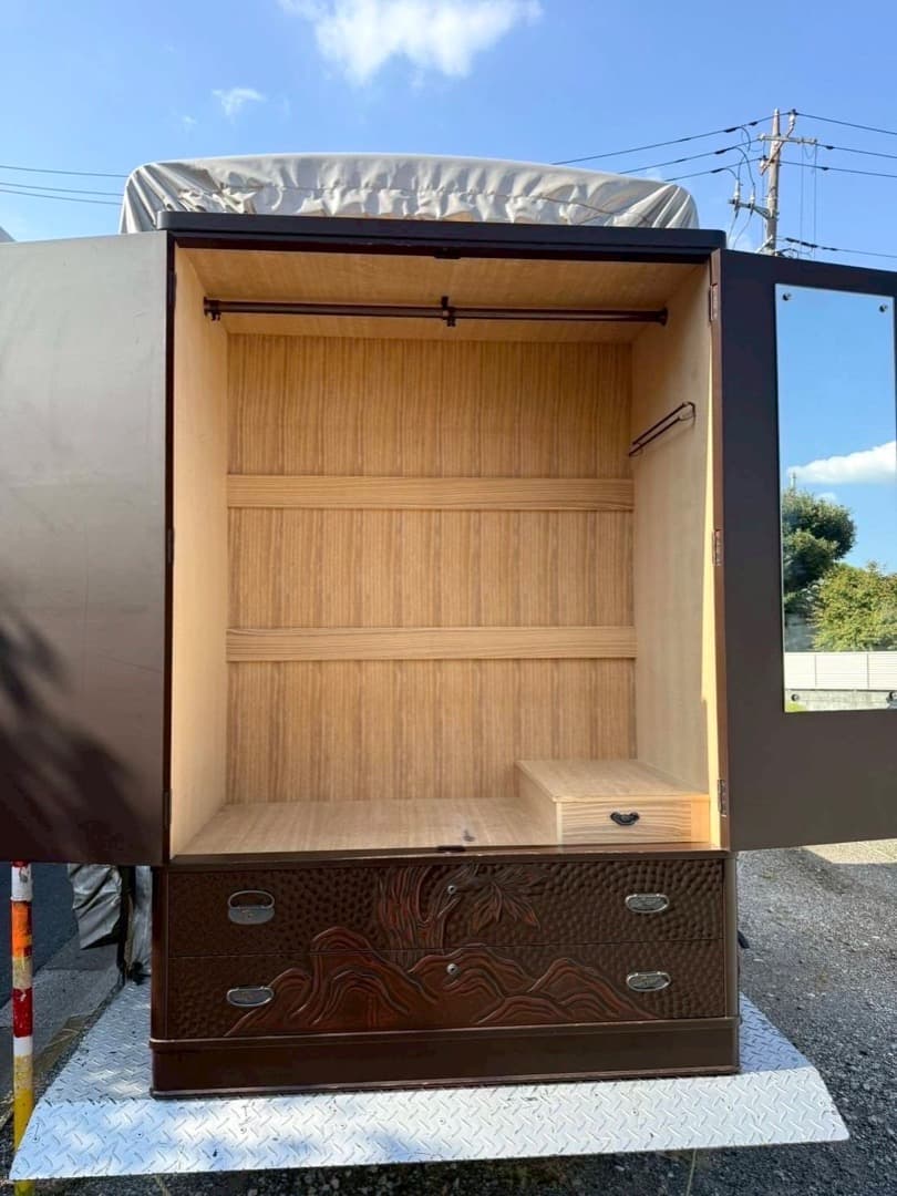 ○[最高級美品] 佐藤恵仙 鎌倉彫 円心彫 桐箪笥 漆塗り 衣装 着物 和箪笥