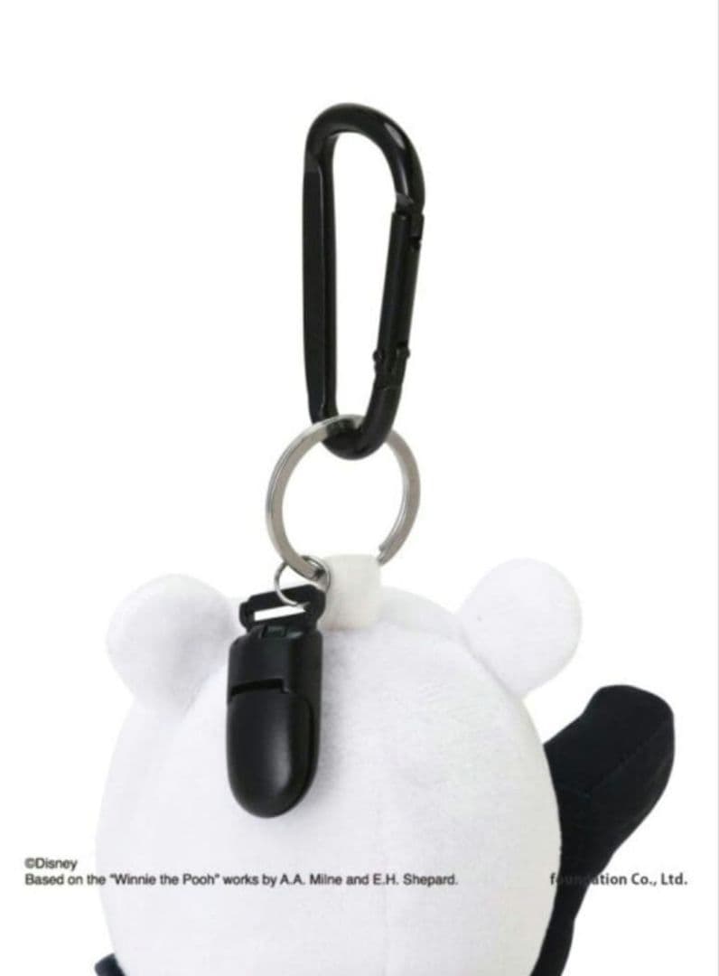 激レア新品タグ付きくまのプーさん ストラップ付きぬいぐるみボールポーチ