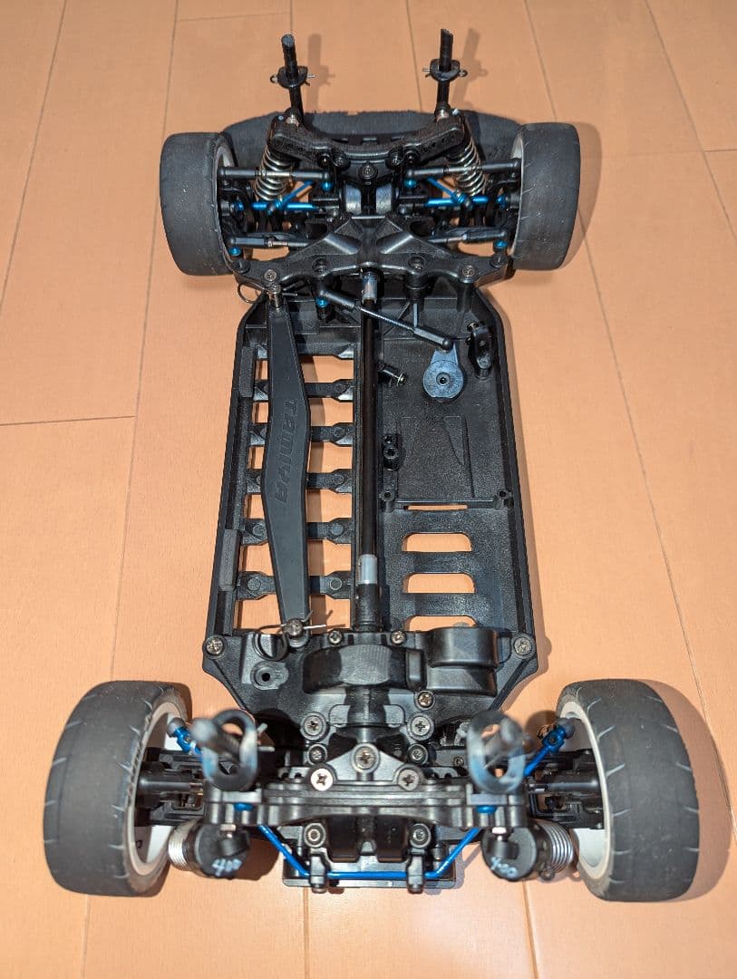 タミヤ　TB-03　中古品