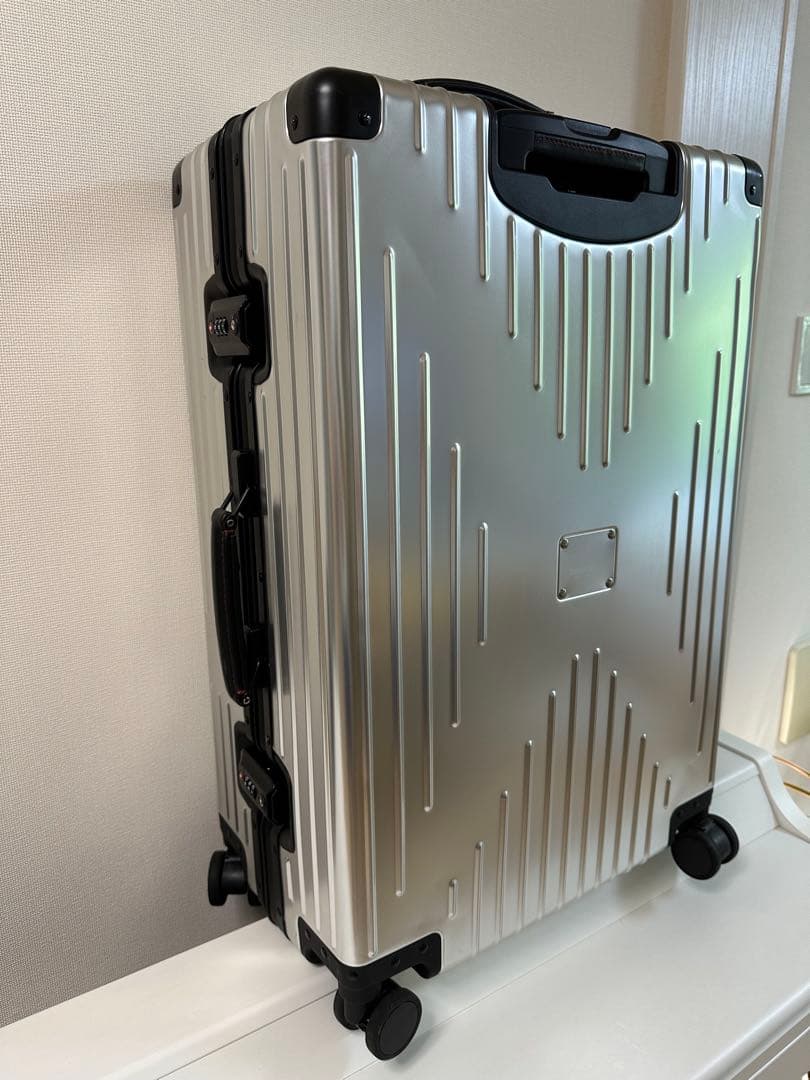 innovator アルミスーツケース 70L メタル