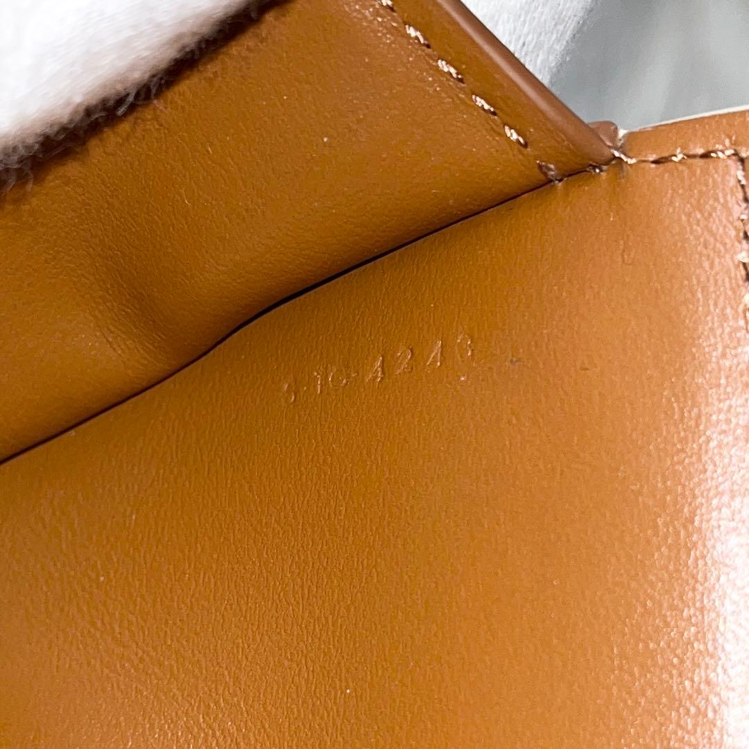 未使用✨CELINE セリーヌ トリオンフ スモールフォレット　三つ折り財布
