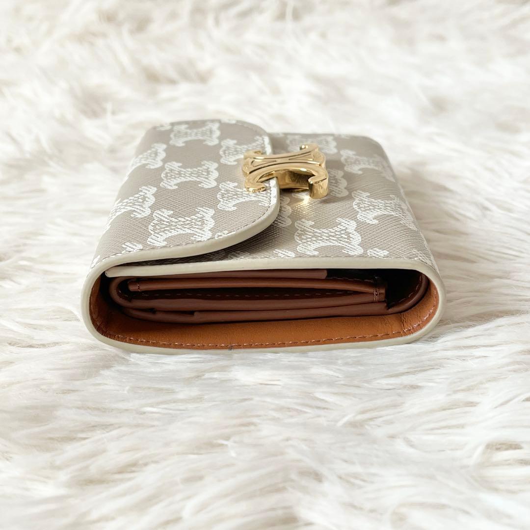 未使用✨CELINE セリーヌ トリオンフ スモールフォレット　三つ折り財布