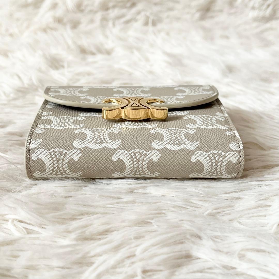 未使用✨CELINE セリーヌ トリオンフ スモールフォレット　三つ折り財布