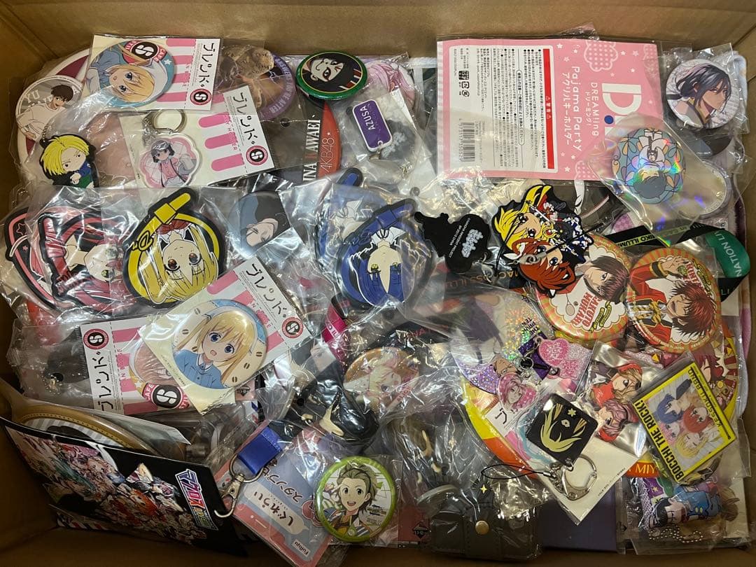 ノンジャンル雑貨　アニメグッズ　700個以上　大量まとめ売り