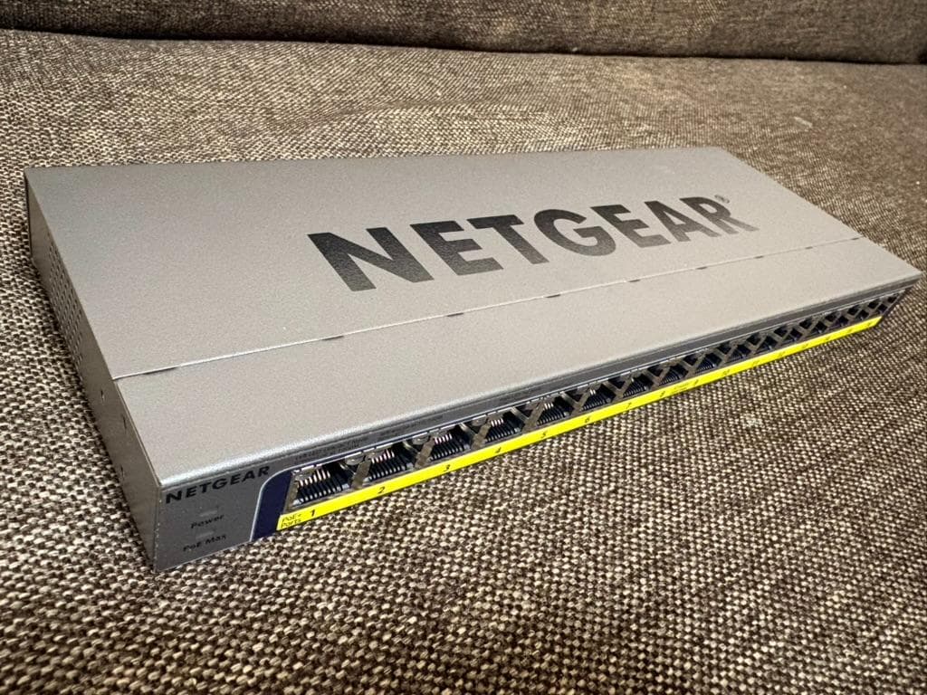 NETGEAR GS116PP 16ポート スイッチングハブ