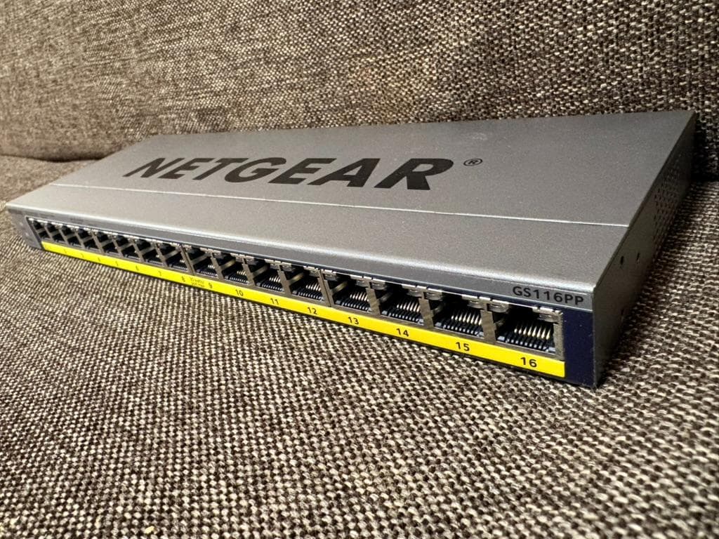 NETGEAR GS116PP 16ポート スイッチングハブ