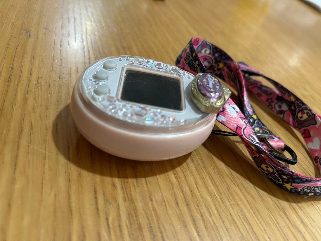 たまごっちピース 本体 たまデコピアスDisney ストラップ付き