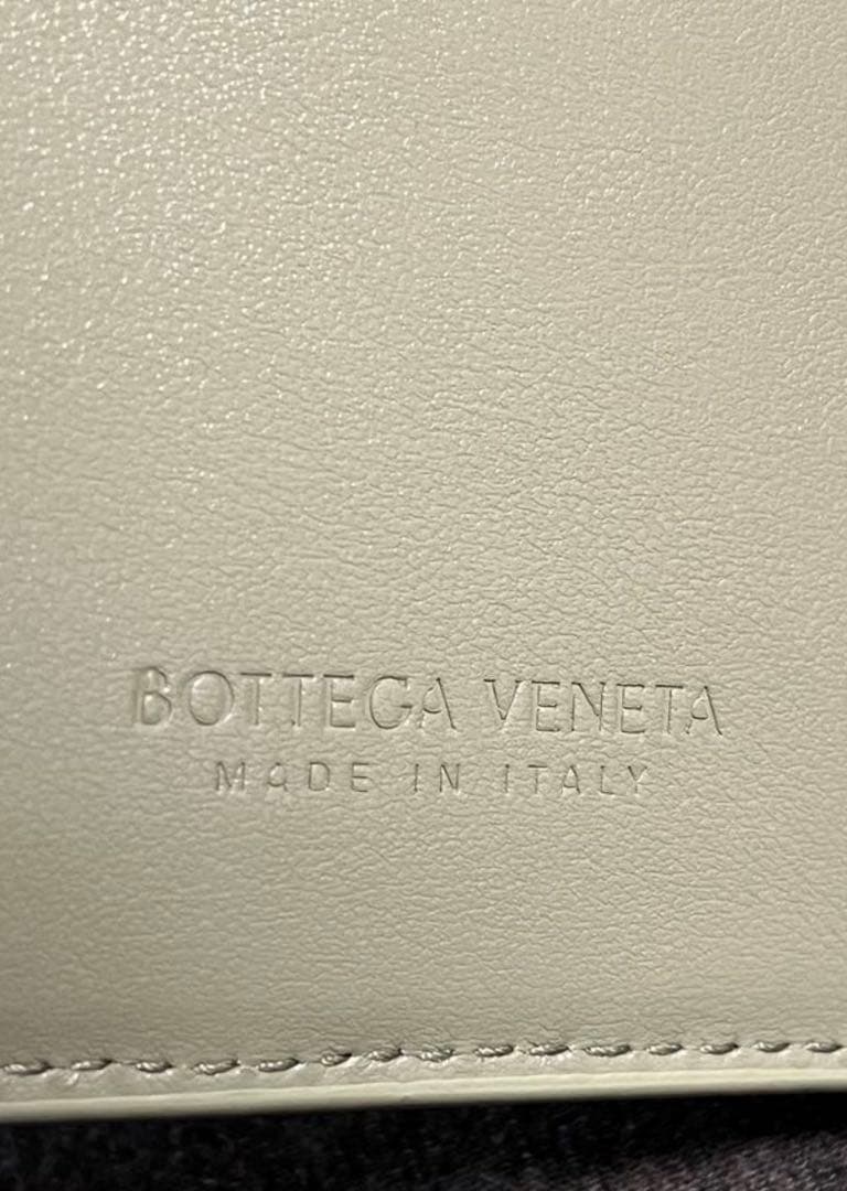 美品　Bottega Veneta 三つ折り財布