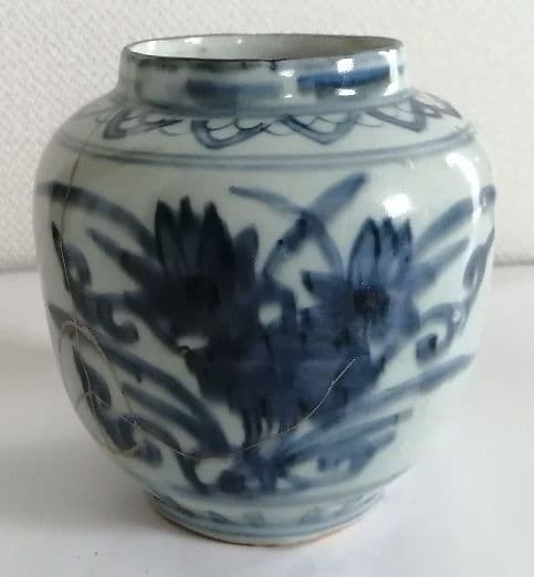 中国　景徳鎮　壺