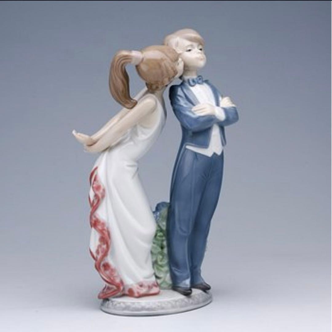 リヤドロ　LLADRO ＂すてきよ！LET'S MAKE UP＂05555