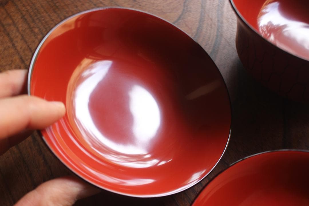 デッドストック！極上朱漆に風情ある網目文の美しい煮物椀2点（検輪島塗懐石道具