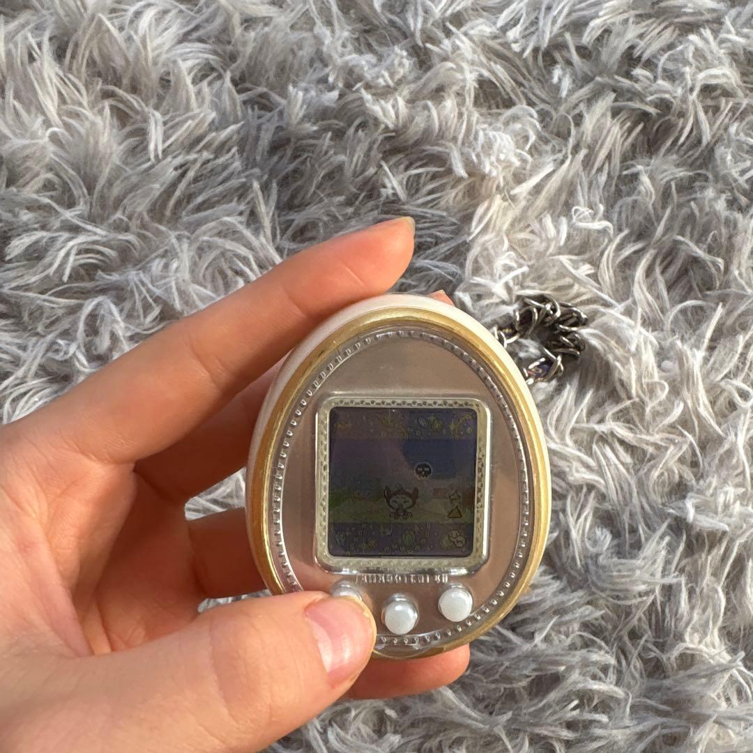 たまごっち4U 本体 キーホルダー付き ホワイト・白 動作確認済み