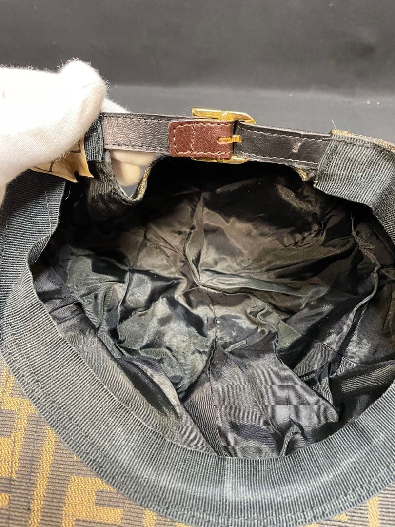 FENDI ズッカ柄　ロゴパターン キャップ　1401