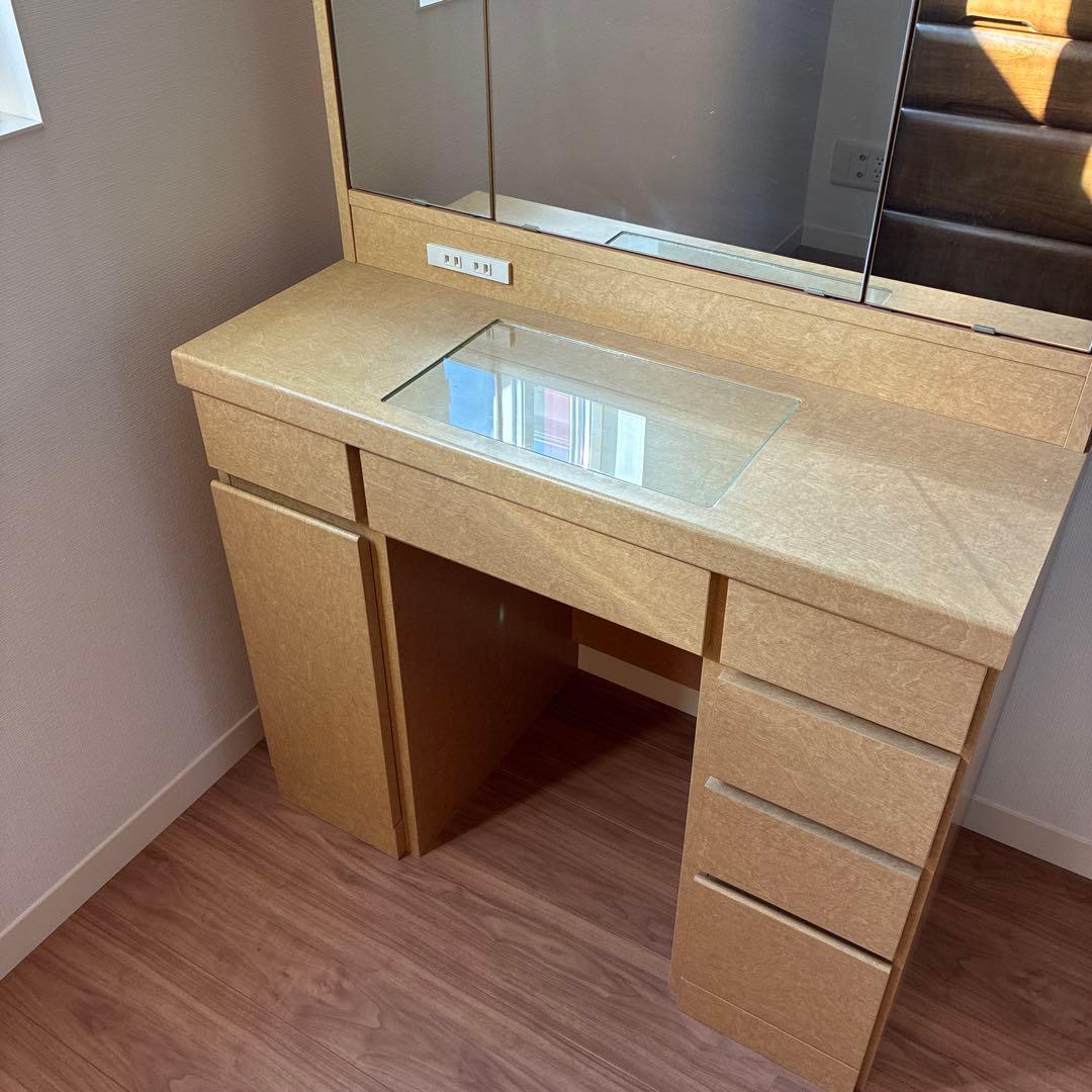 ドレッサー　鏡台　化粧台　三面鏡　コンセント付き　鏡