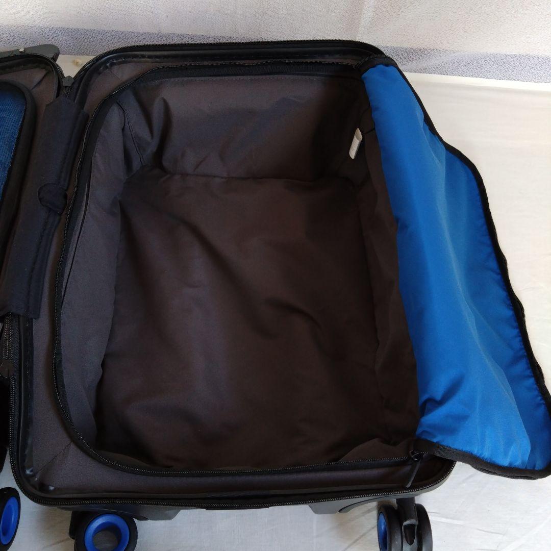 TRAVELMOREbluesmartキャリーケース充電機能遠隔ロック海外旅行