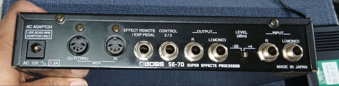 BOSS SE-70 アダプター付き　マルチエフェクター　動作確認済
