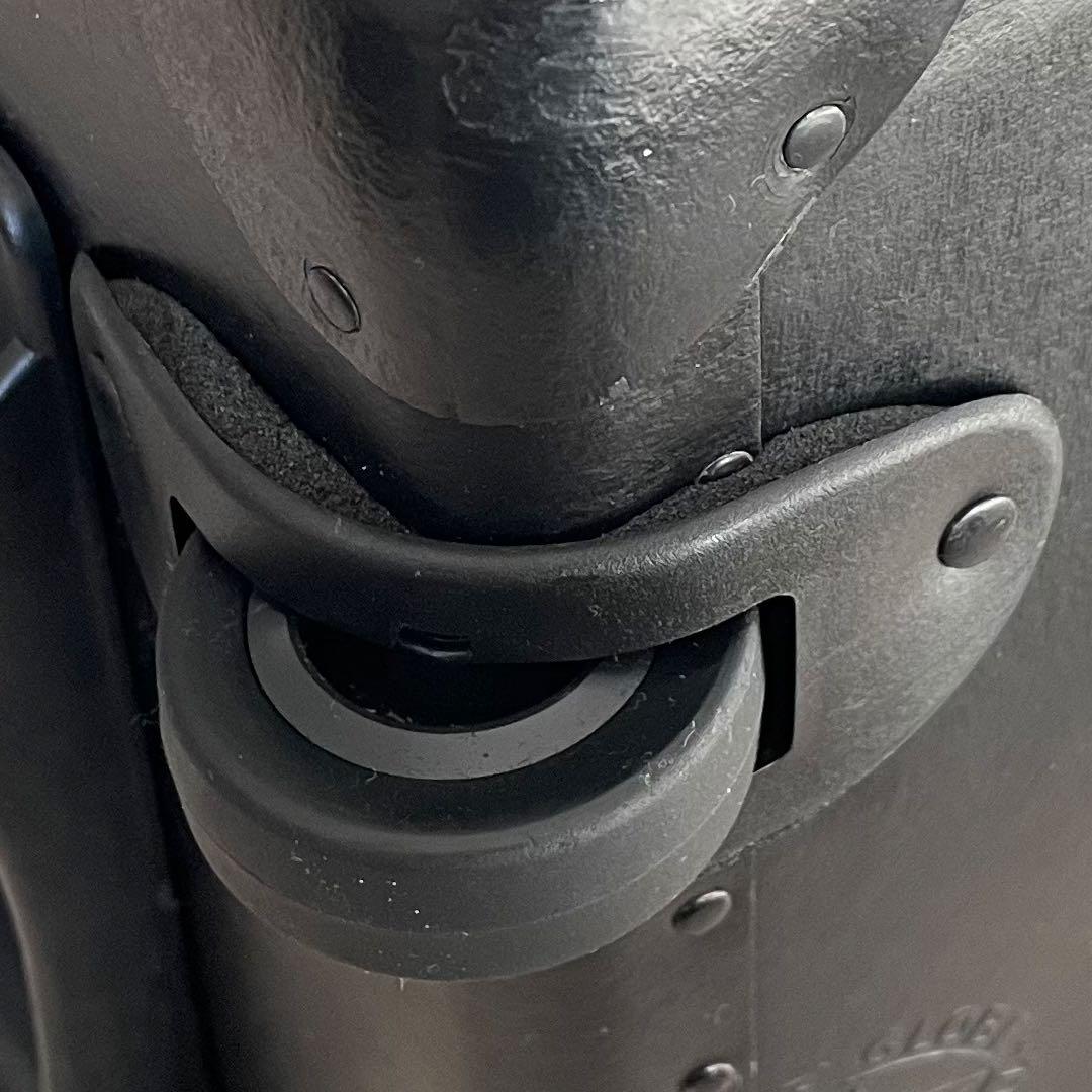 《超美品》グローブトロッター スーツケース キャリーバッグ 2輪 ブラック 黒系