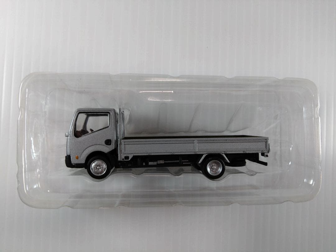 トミカリミテッドヴィンテージネオ LV-N64a 日産 アトラス(24F)
