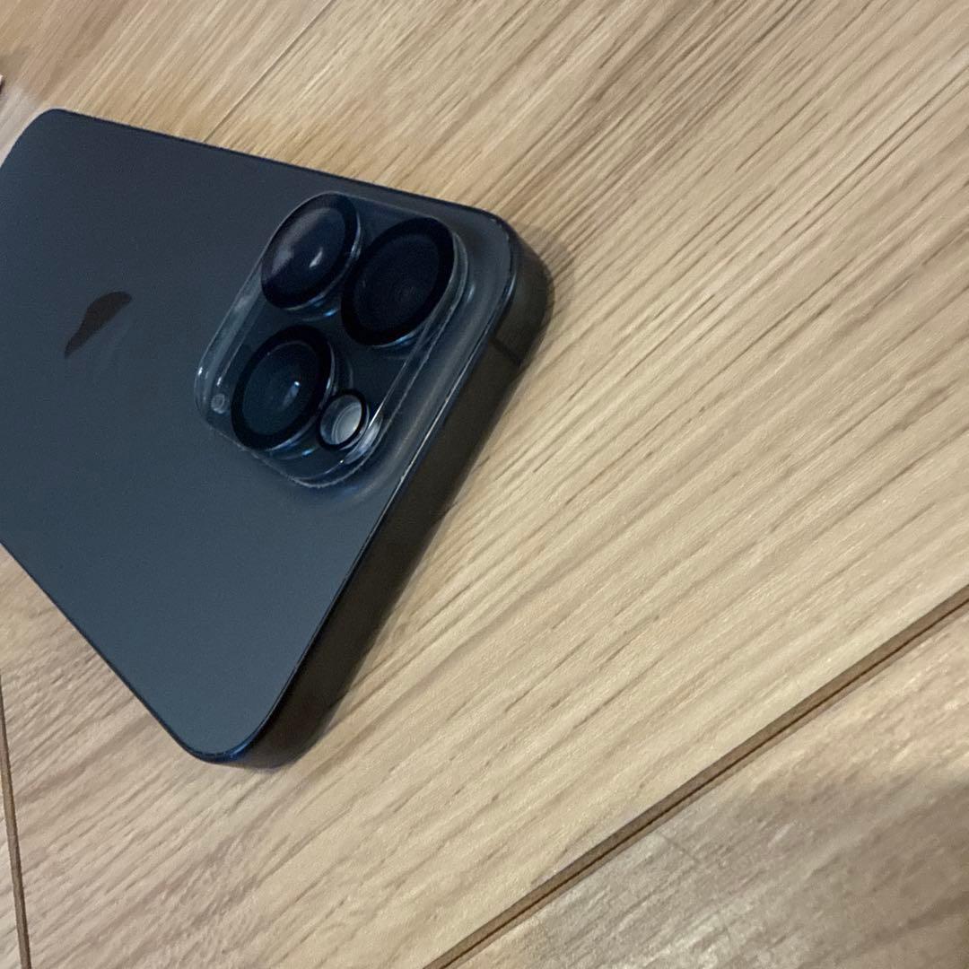 美品　iPhone 15 pro max (バッテリー容量91%)