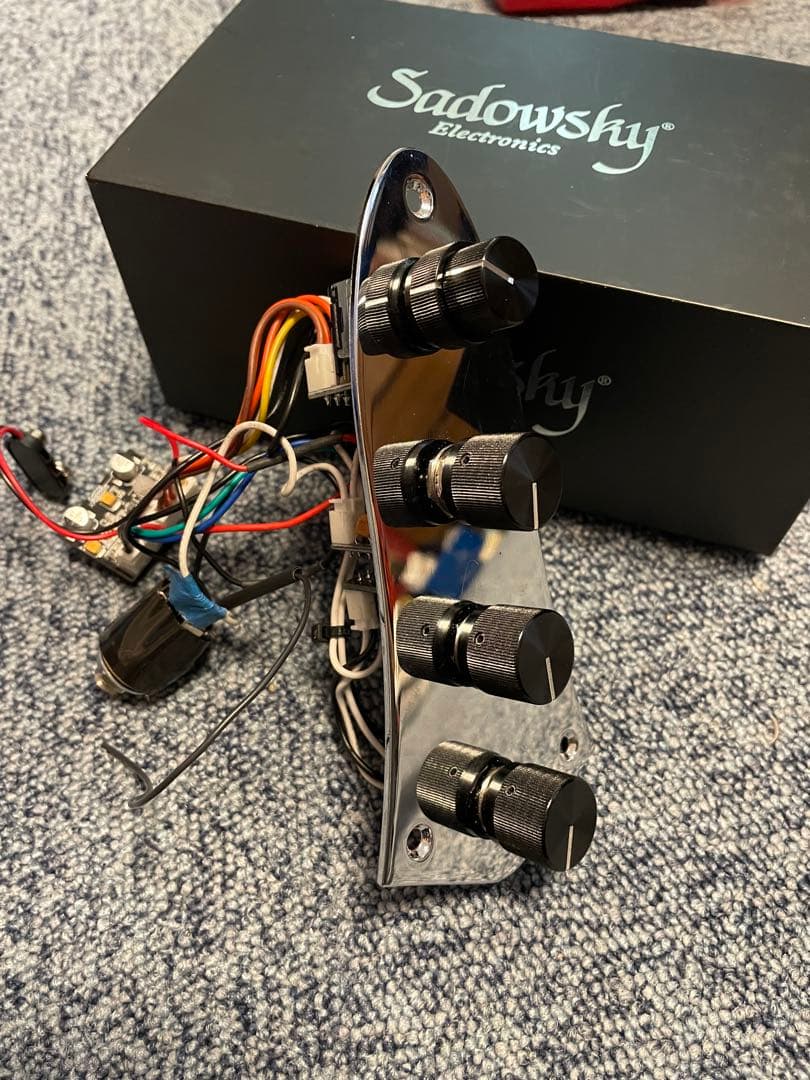 Sadowsky オンボードプリアンプ