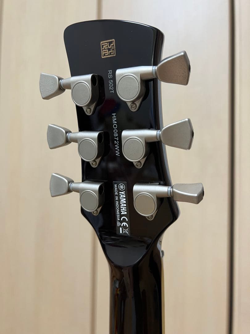 ギター YAMAHA REVSTAR RS502T