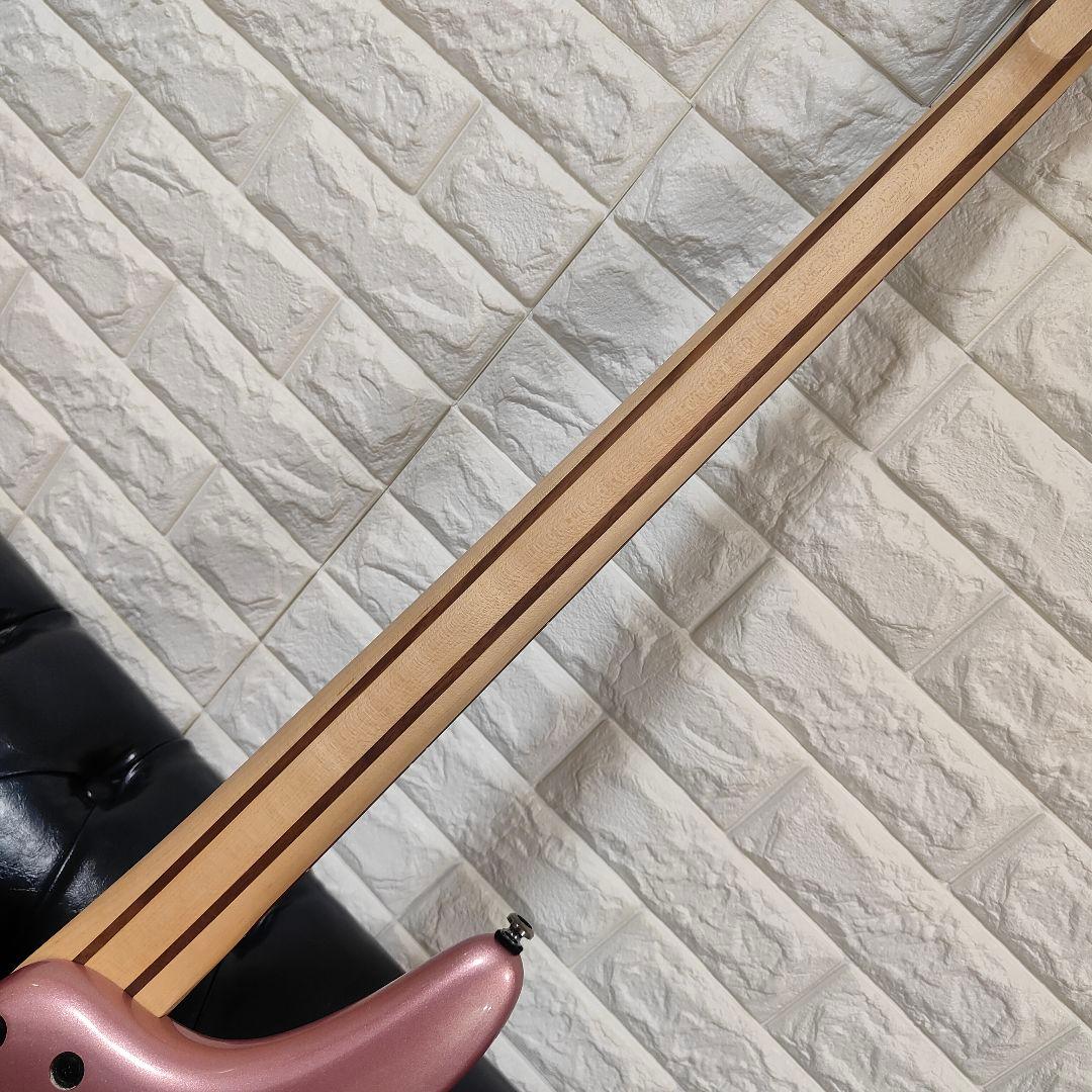 美品 Ibanez/アイバニーズ 4弦 エレキベース SR300E-PGM