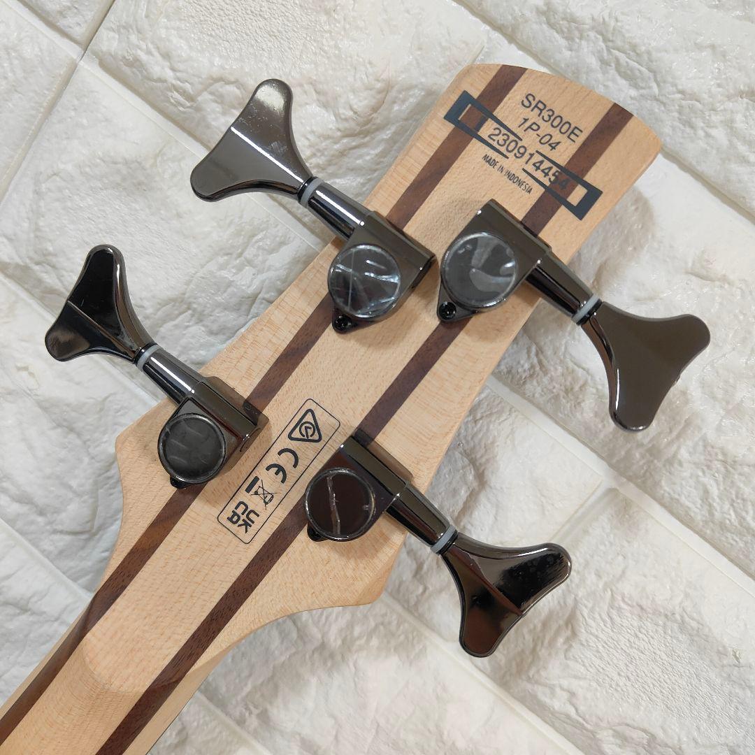 美品 Ibanez/アイバニーズ 4弦 エレキベース SR300E-PGM