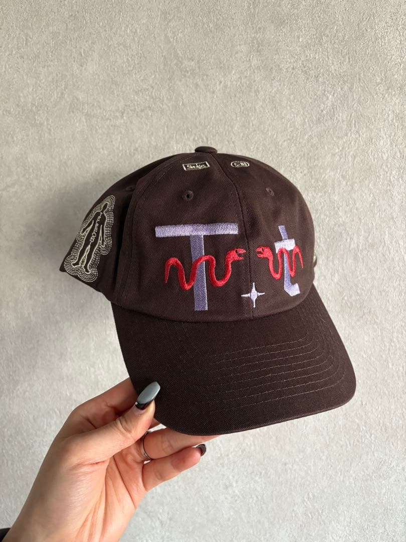 Teleport ×  ECONOMICS EXPERIMENT CAP