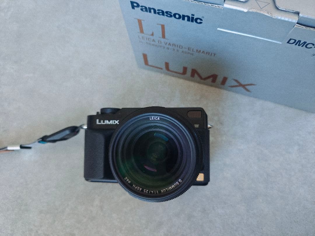 ［年末年始特価！］Panasonic LUMIX DMC-L1