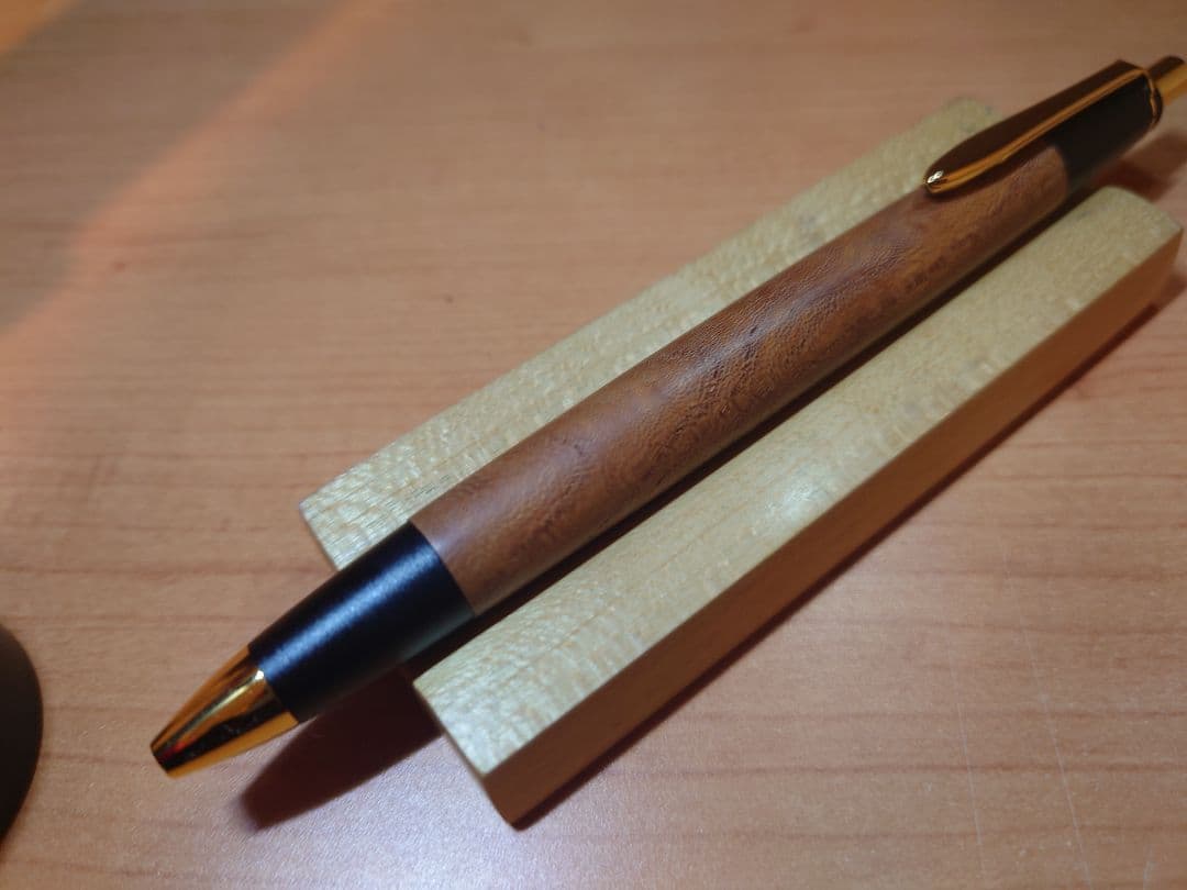 あけぼの工房　欅　シャープペンシル　変わり杢　木軸ペン　ケヤキ
